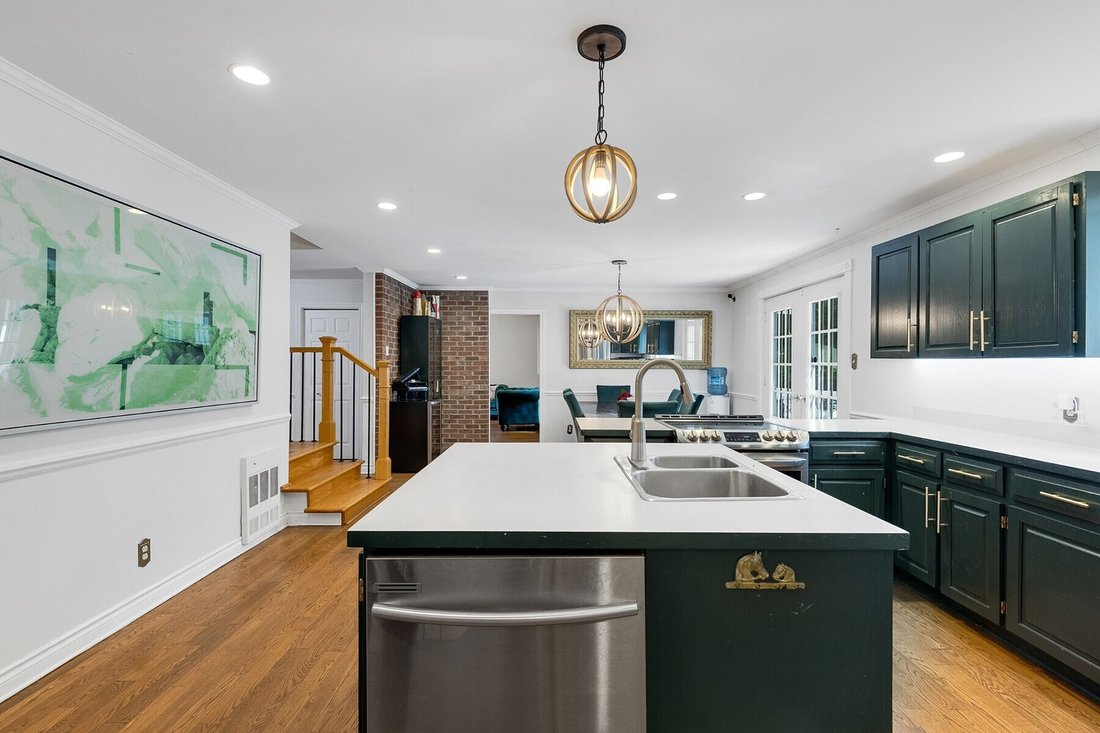 Saint Lazare, Montérégie In Saint Lazare, Quebec, Canada For Sale