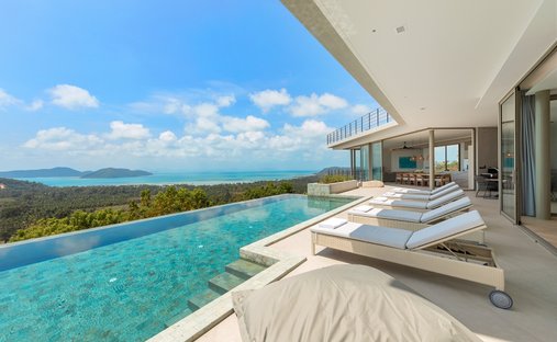 Villa in Thong Krut, Surat Thani, Thailand 1