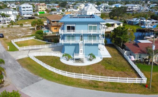 House in Hudson, Florida, United States 1