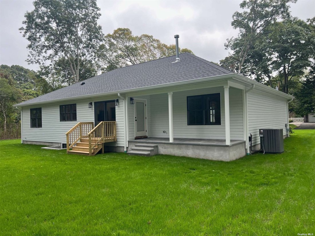 House Aquebogue In Jamesport, New York, United States For Sale (14591899)