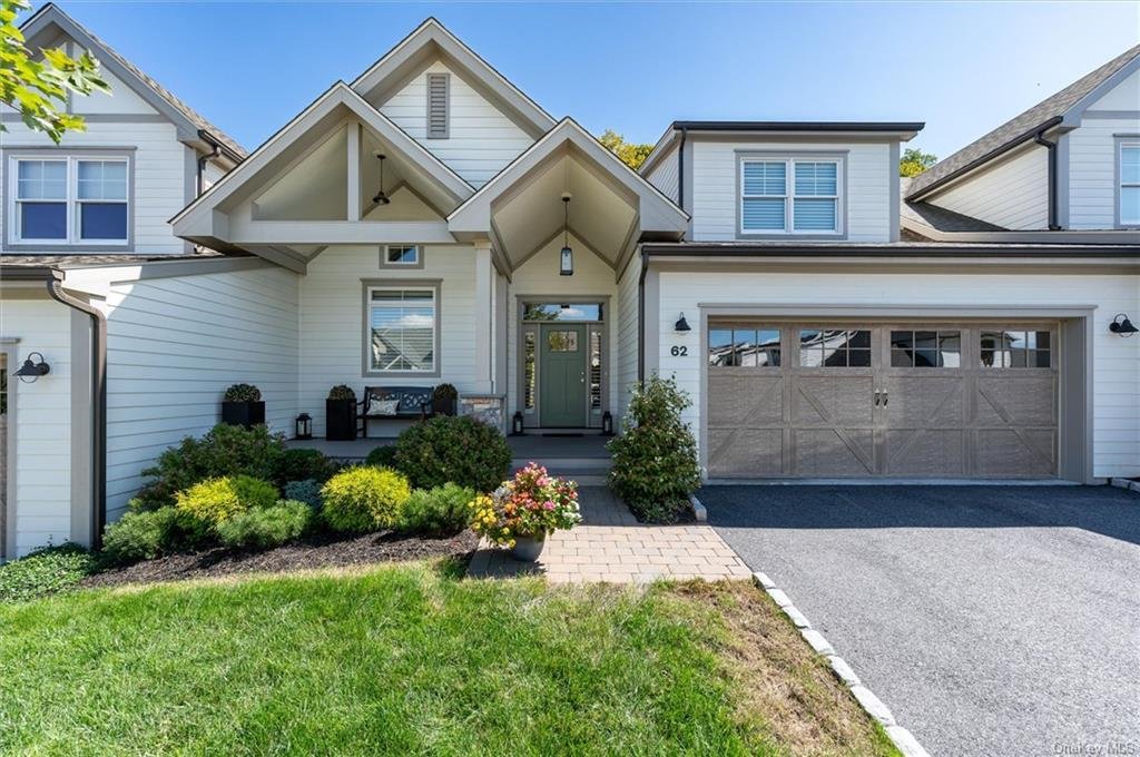 Stunning Design Meets Easy Living In Somers In 10589, New York, United