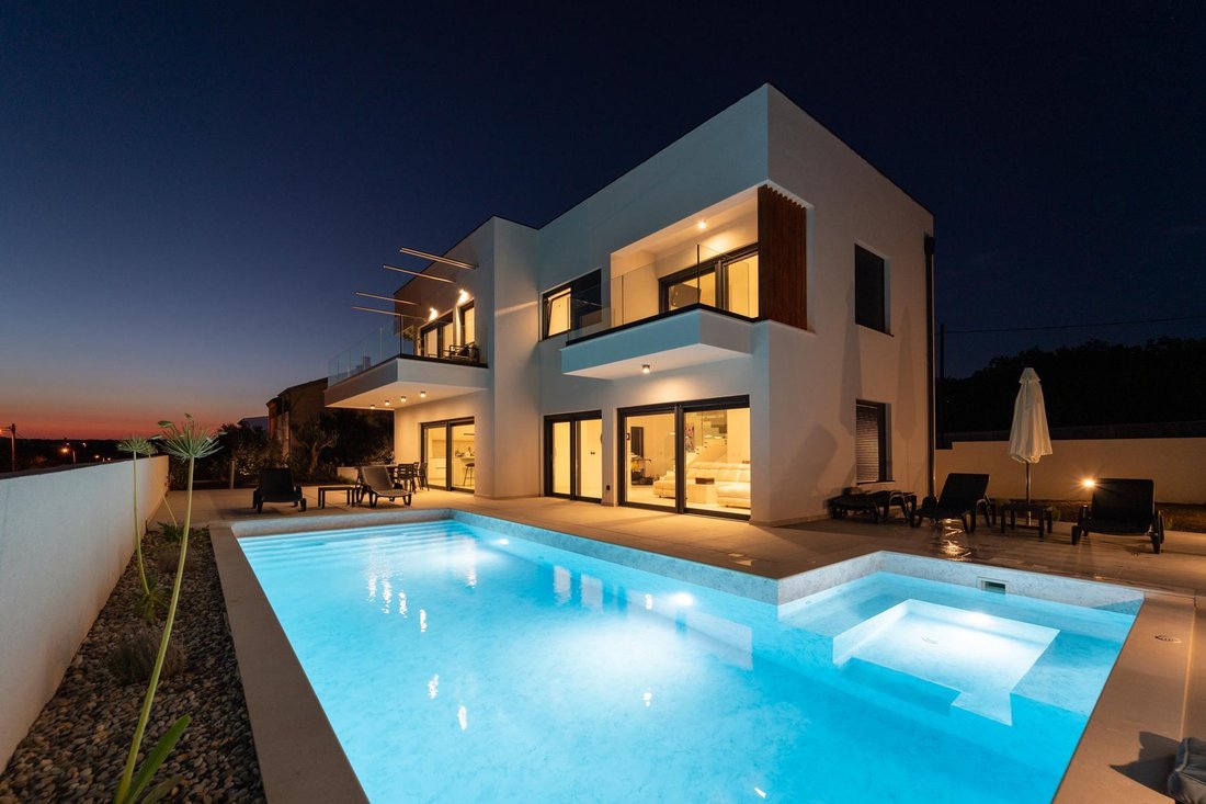 Villa in Maslenica, Zadar County, Croatia 2 - 14731261