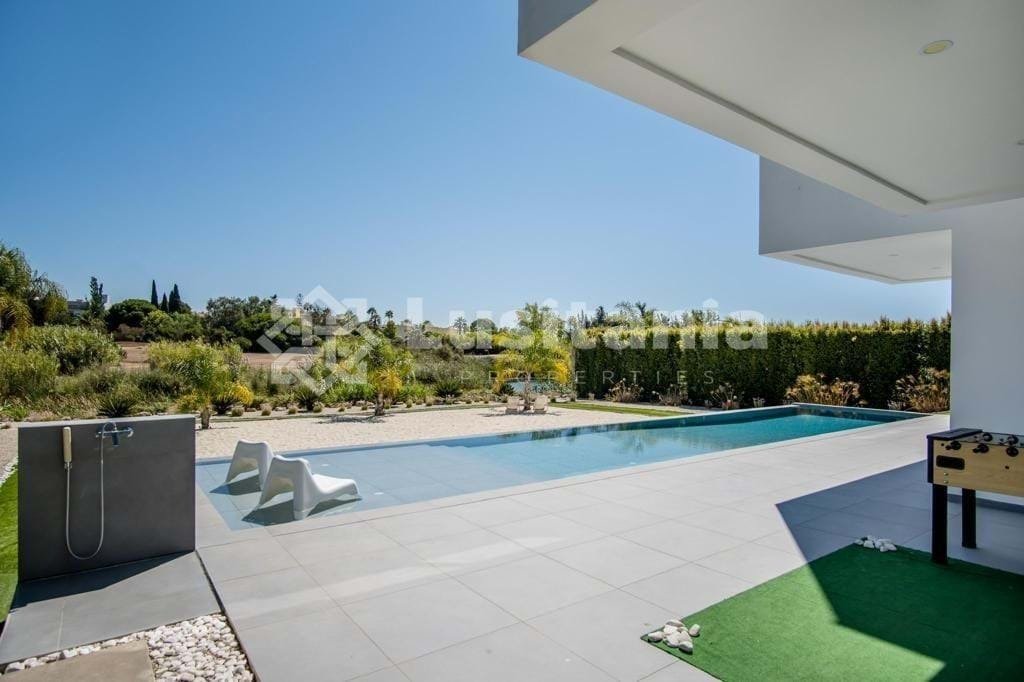 Villa in Vilamoura, Quarteira, Algarve 3 - 14730383