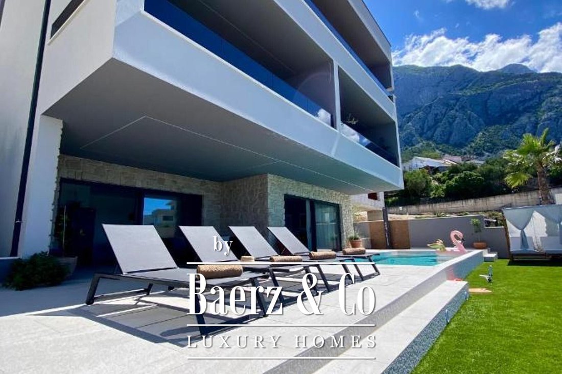 Villa in Veliko Brdo, Split-Dalmatia County, Croatia 2 - 14726102