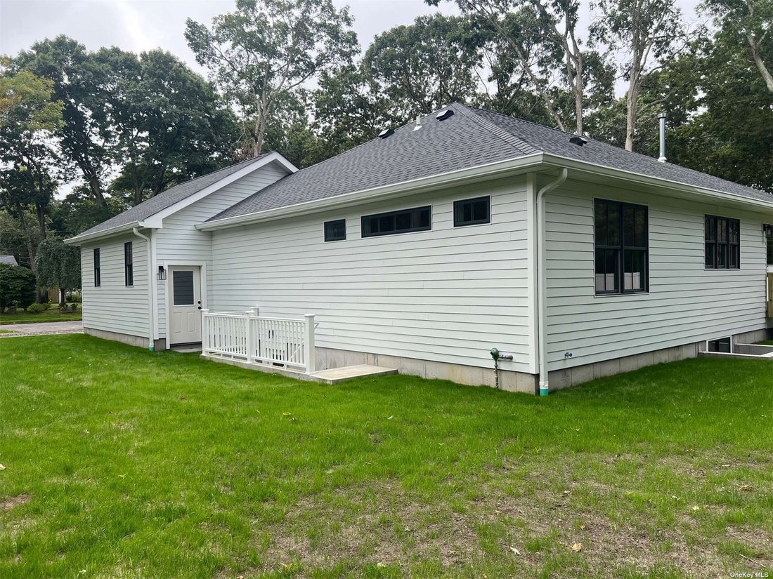 House Aquebogue In Jamesport, New York, United States For Sale (14591899)