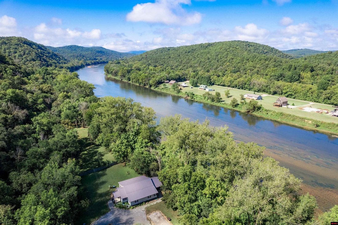 Norfork, Arkansas, United States 2 - 14728119