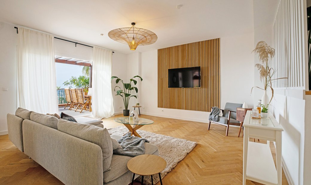 The White Room: Lars & Charlotte's Sydhavn Penthouse - Scandinavia Standard - Penthouse View Apartment In Scandinavian Neighborhood