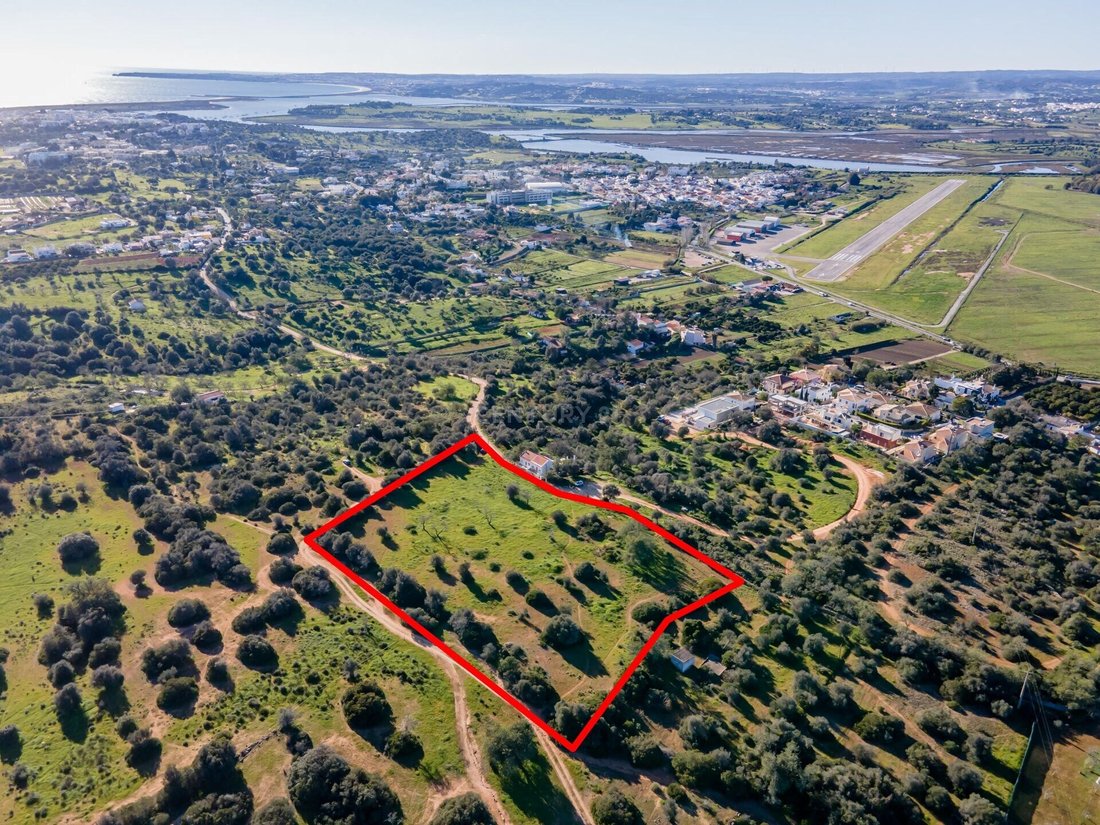 Land With Ruin And Spectacular Views In Montes De In Alvor, Algarve