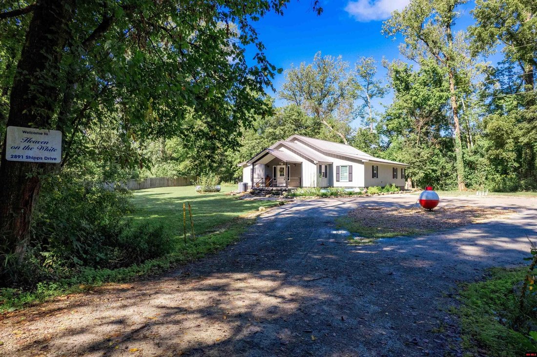 Norfork, Arkansas, United States 5 - 14728119