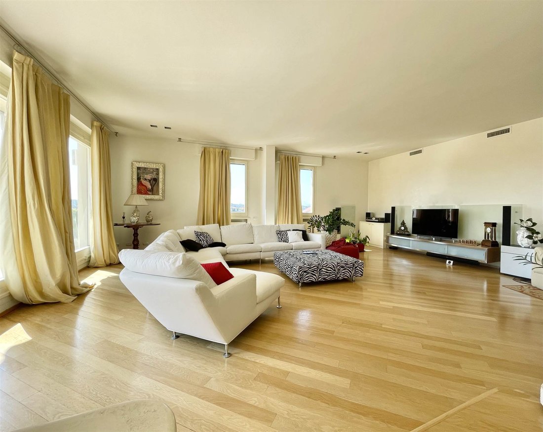 Penthouse in Hospital Zone, Empoli, Tuscany 3 - 14724881