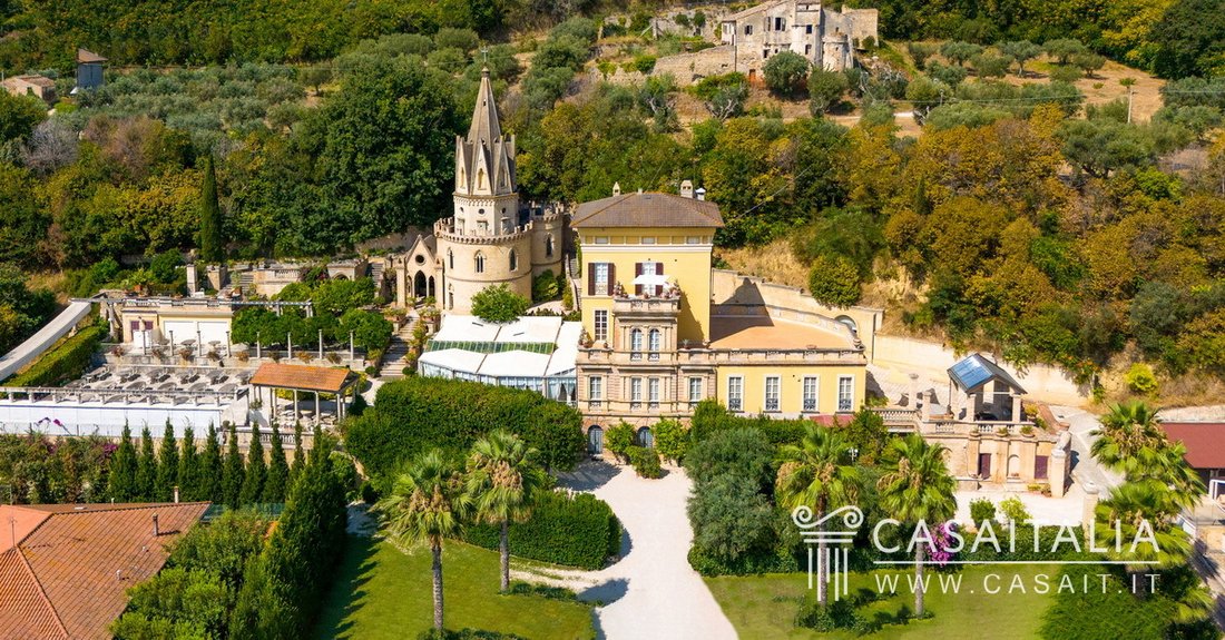 Villa in Cupra Marittima, Marche, Italy 1 - 14731450