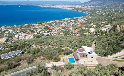 Villa in Kalamata, Peloponnese, Western Greece and the Ionian, Greece 1