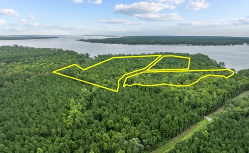 Land in Bayboro, North Carolina, United States 1