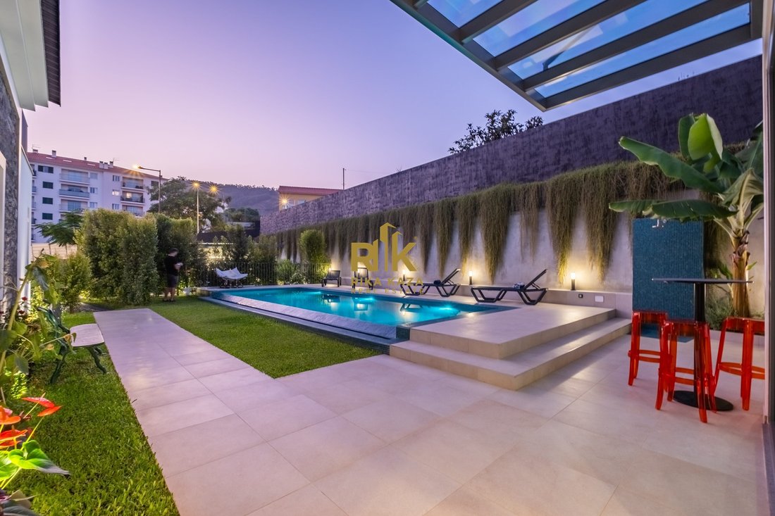 Villa in Santa Cruz, Autonome Region Madeira, Portugal 4 - 14733392