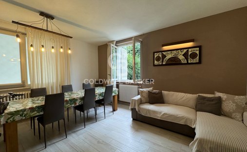 Villa in Vittoria Apuana, Forte dei Marmi, Tuscany 1