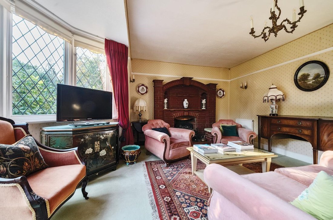 4 Bedroom Detached House For Sale In In Potters Bar, England, United Kingdom For Sale (14735065)