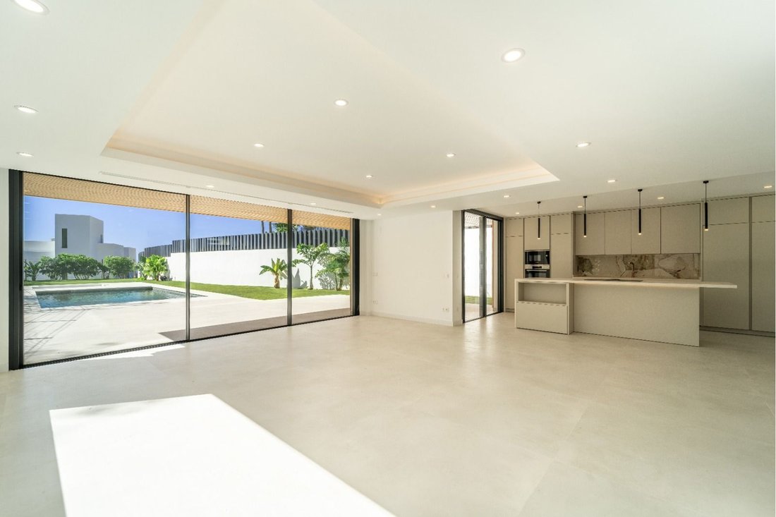 Villa in La Capellania, Benalmadena, Andalusia 4 - 13496200