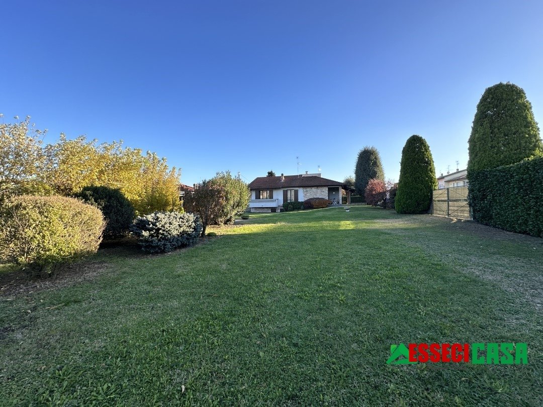 Villa in Casirate d'Adda, Lombardy, Italy 4 - 14736471