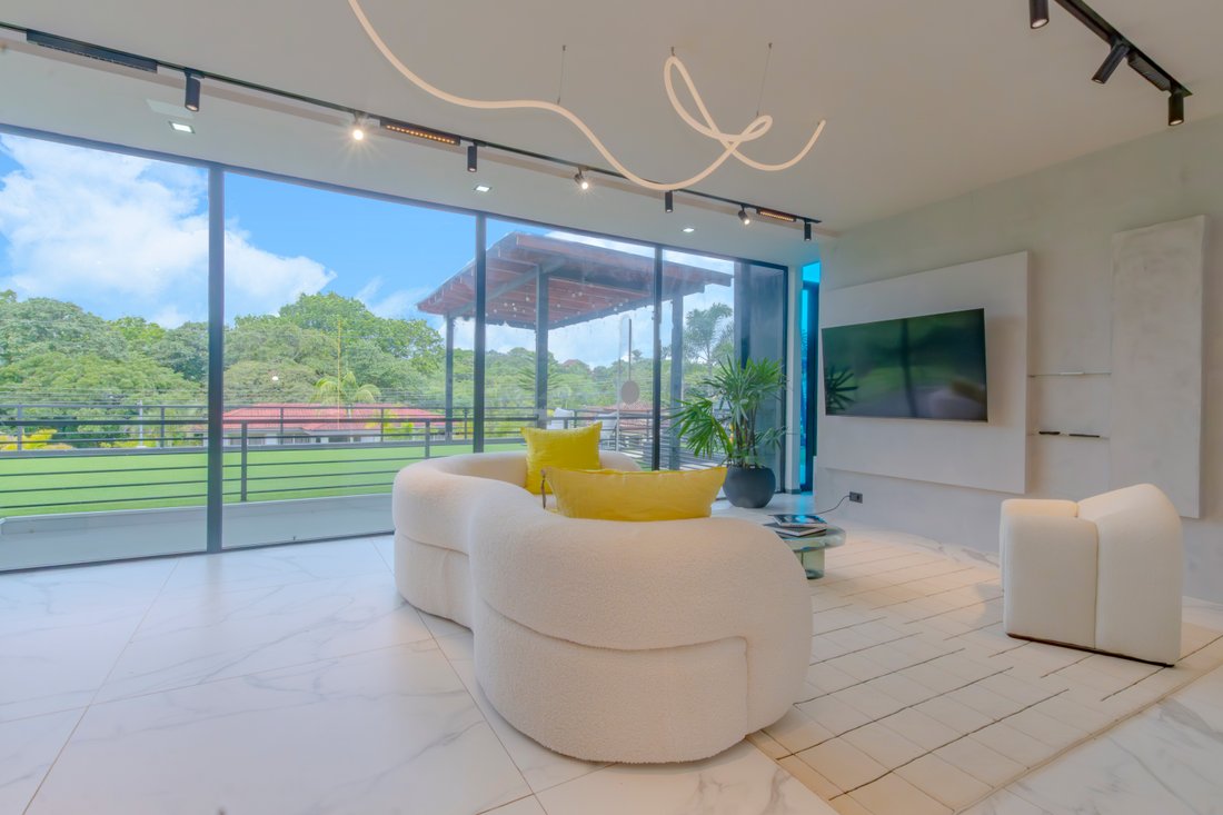 House in Vueltas, Alajuela Province, Costa Rica 4 - 14732257