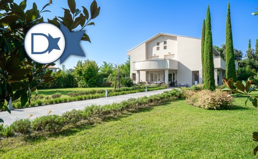 Villa in Center, Forte dei Marmi, Tuscany 1