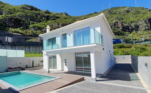 Villa in Machico, Autonome Region Madeira, Portugal 1