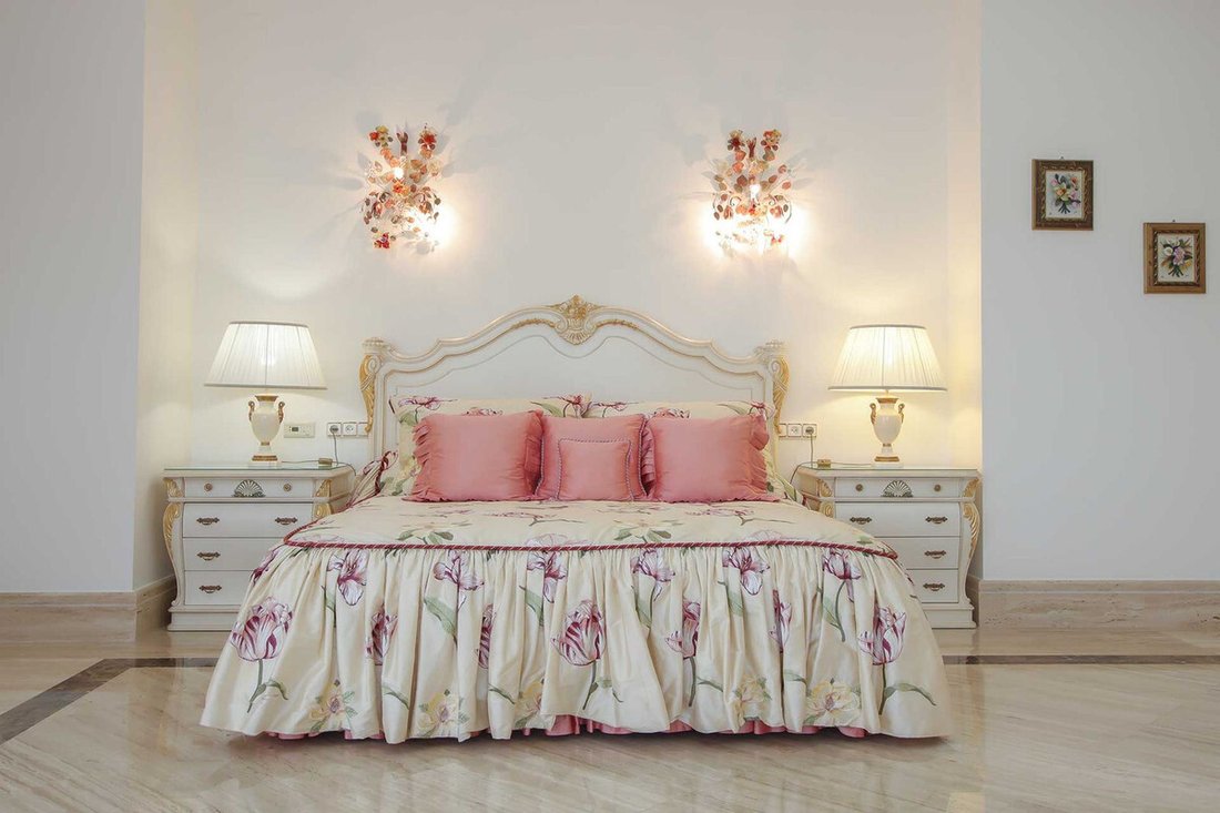 Villa in Marbella, Andalusia, Spain 3 - 14743072