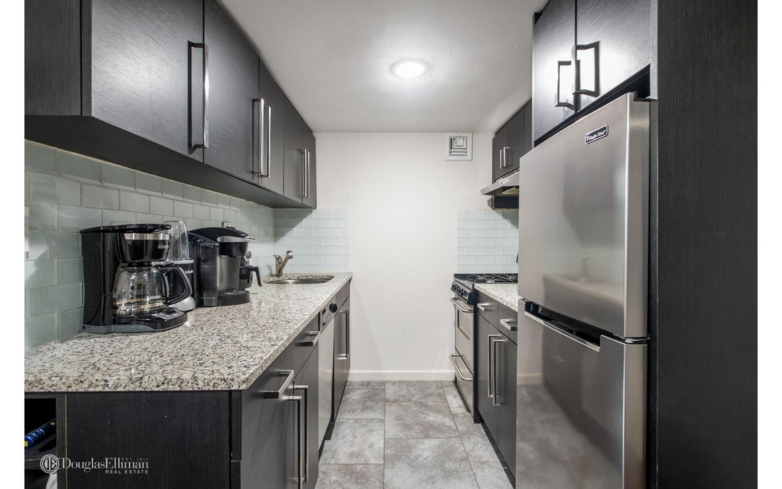 Coop New York In New York, New York, United States For Sale (14741838)