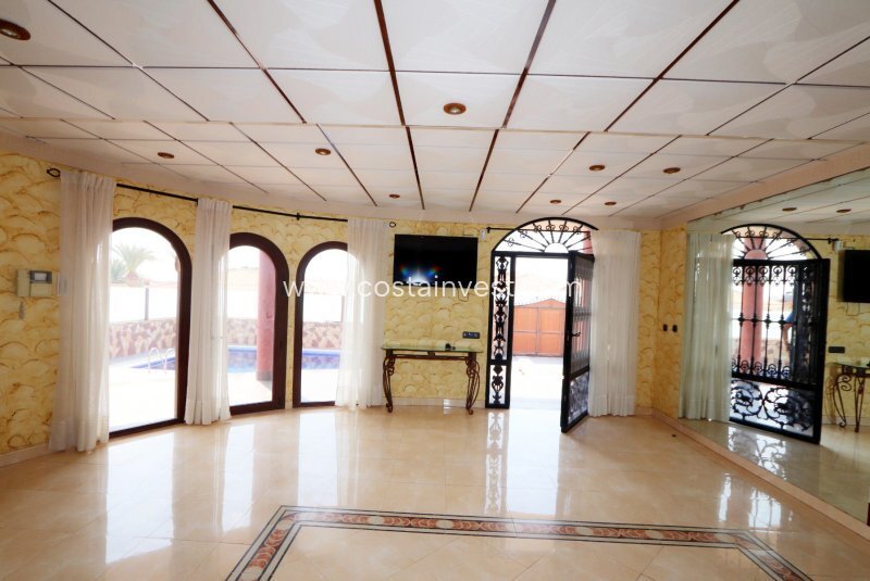 Villa in La Zenia, Orihuela, Valencian Community 4 - 14741761