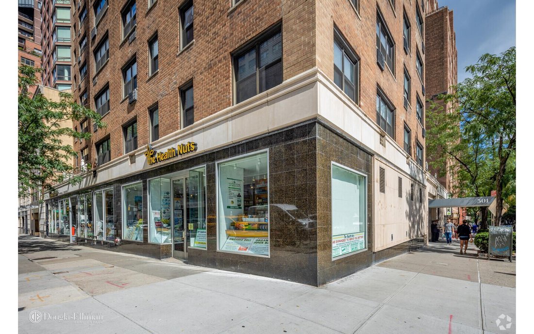 Coop New York In New York, New York, United States For Sale (14741929)