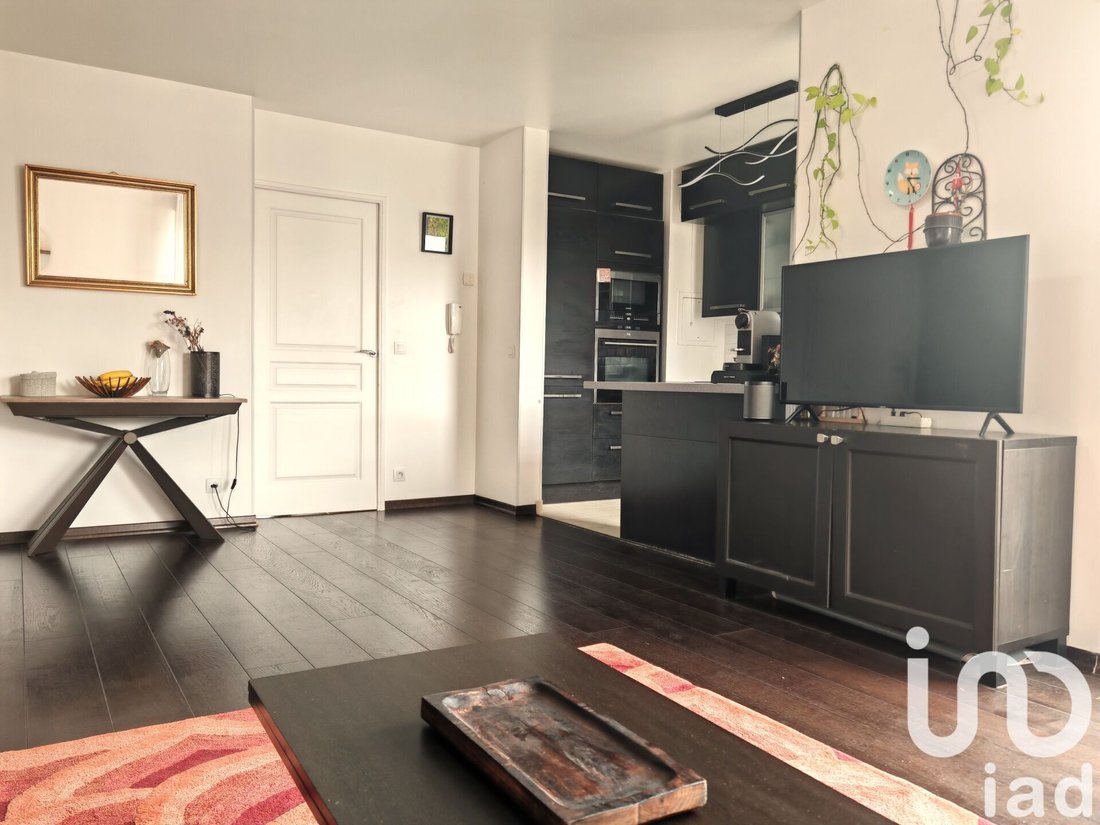 Vente Appartement 4 Pièces In Pantin, île De France, France For Sale