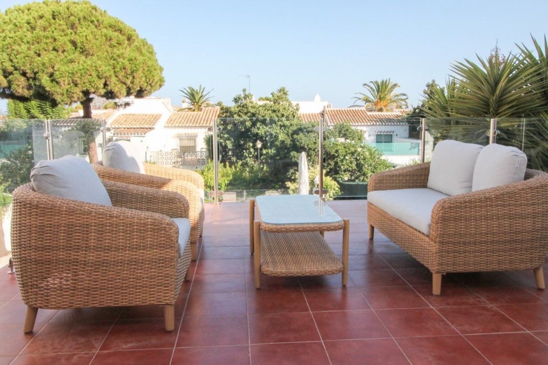 Villa Villa For Rent In El Chaparral, Málaga In Málaga, Andalusia