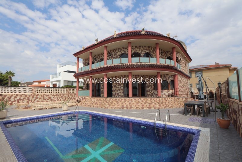 Villa in La Zenia, Orihuela, Valencian Community 1 - 14741761