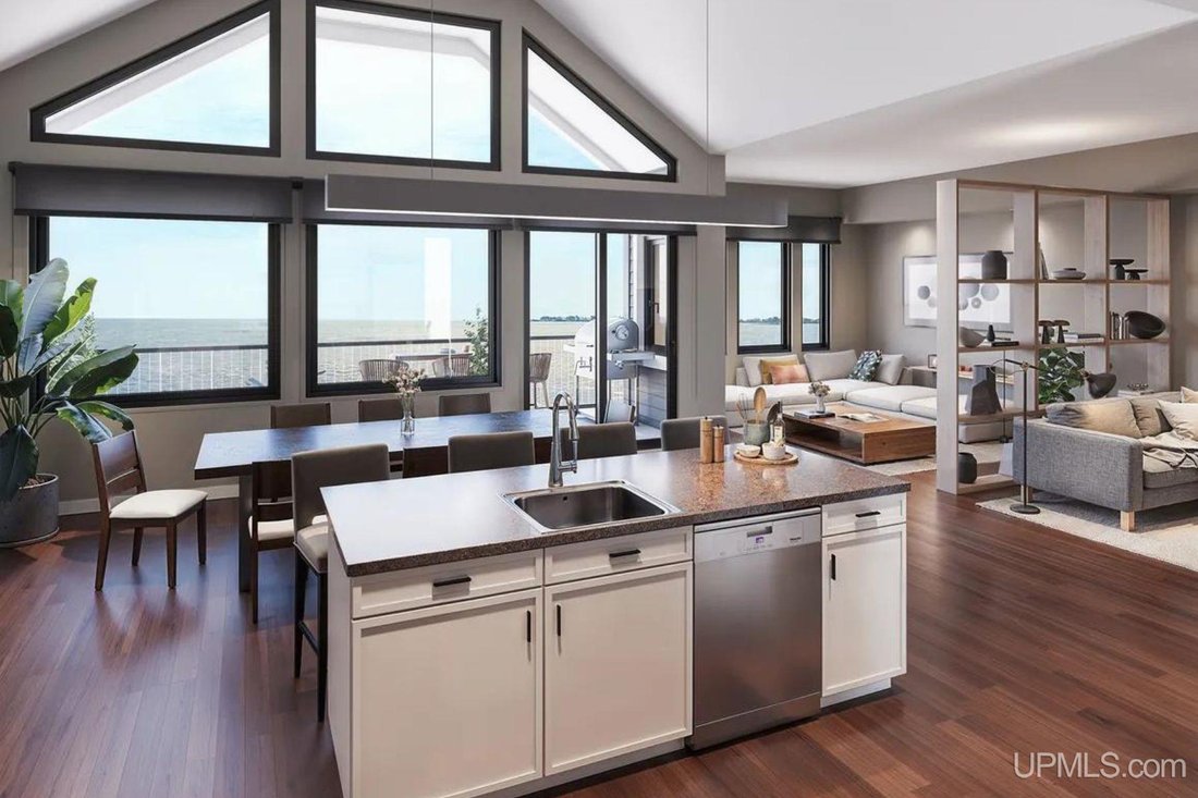 3 Bedrooms Condominium In Escanaba, Michigan, United States For Sale