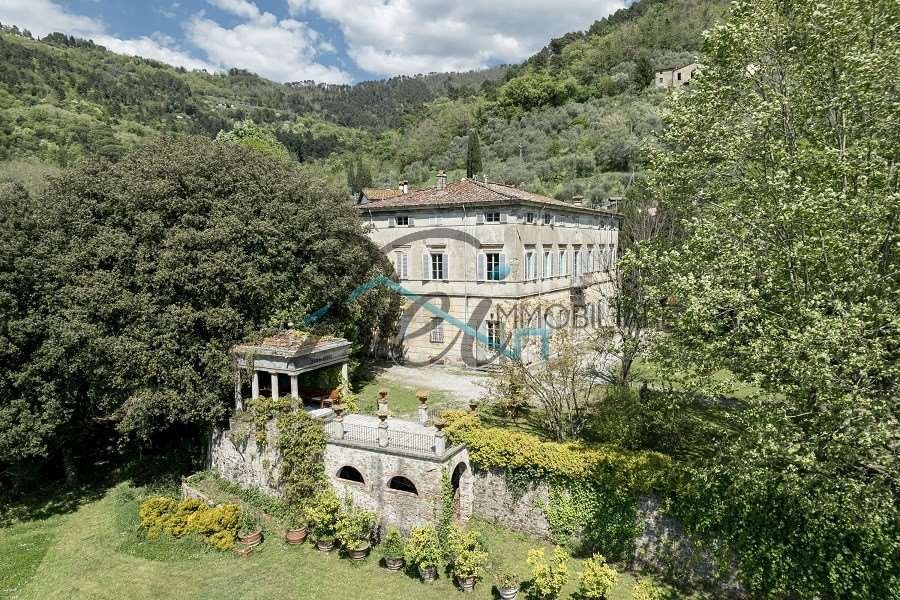 Villa in Pieve di Brancoli, Lucca, Tuscany 2 - 14743539