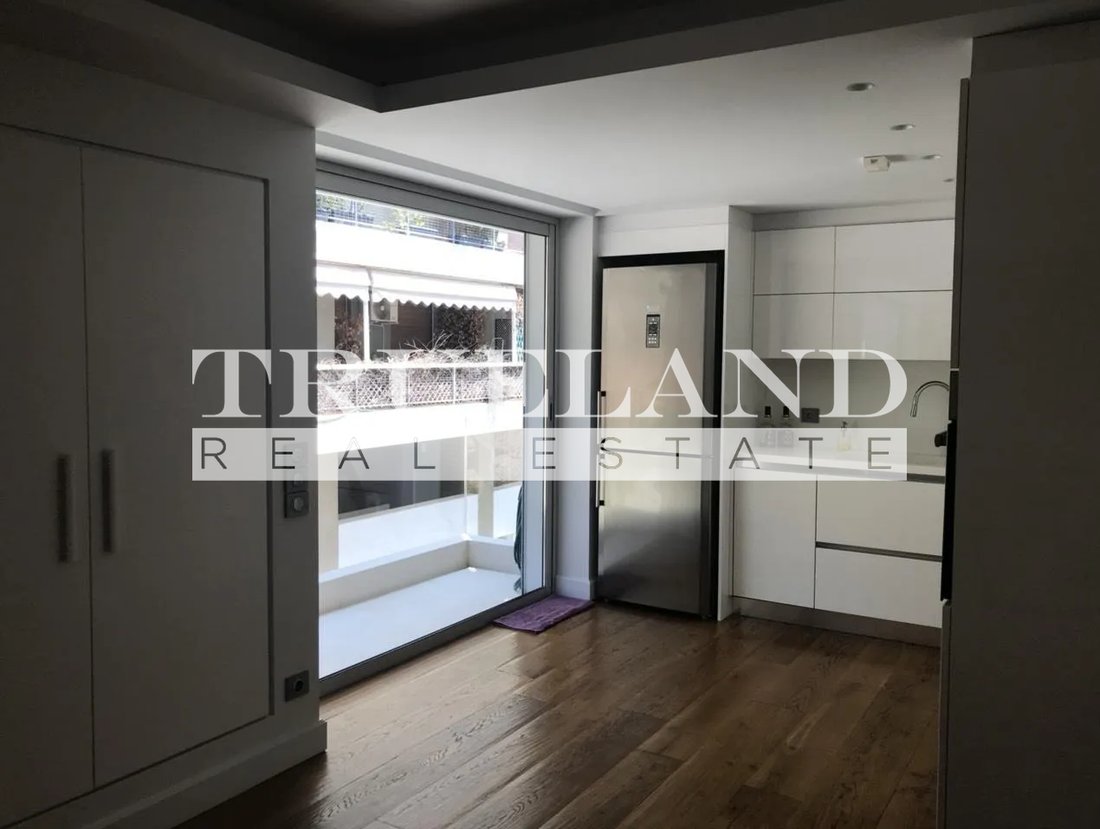 Apartment in Sunoikia Kolonakiou, 1st District of Athens, Athens 2 - 14743455