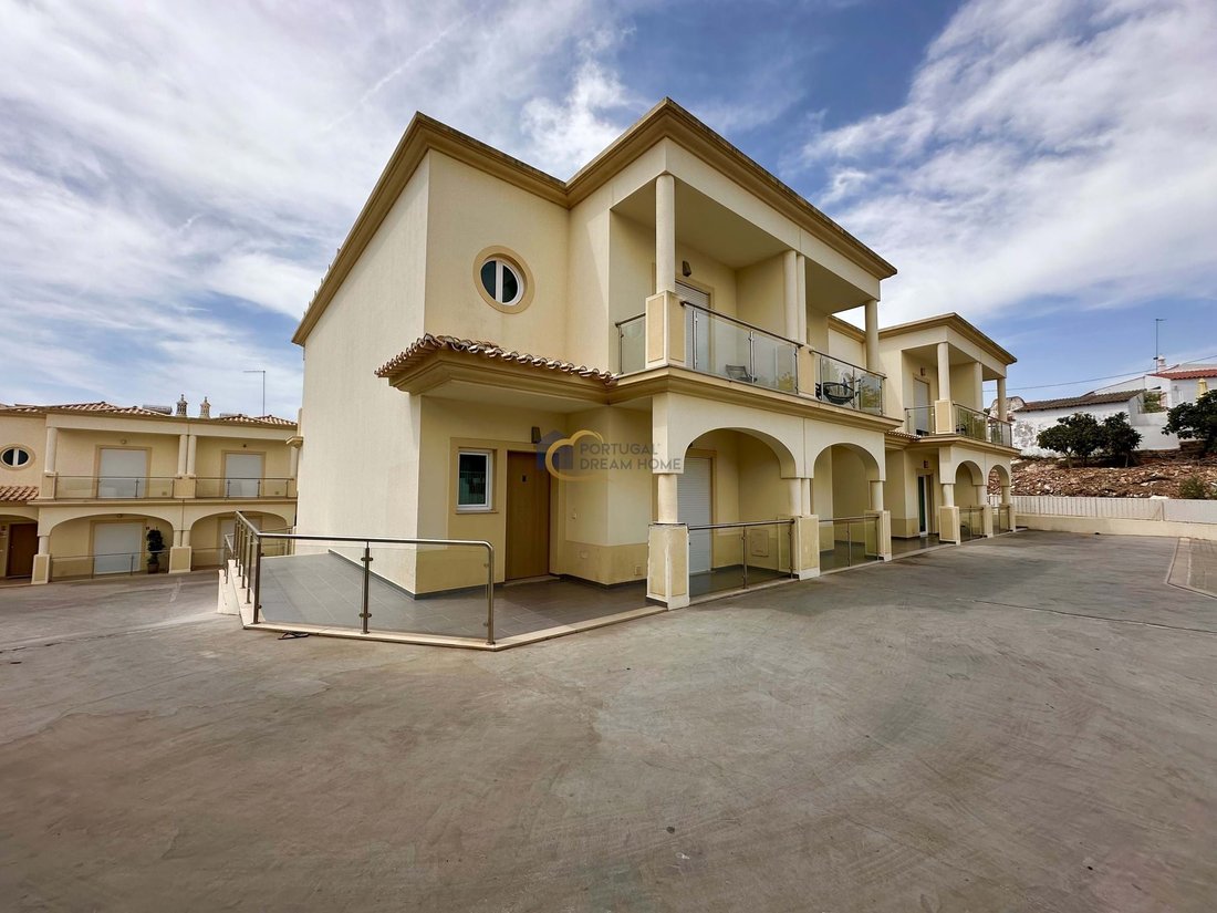 Villa in Guia, Algarve, Portugal 1 - 14741487