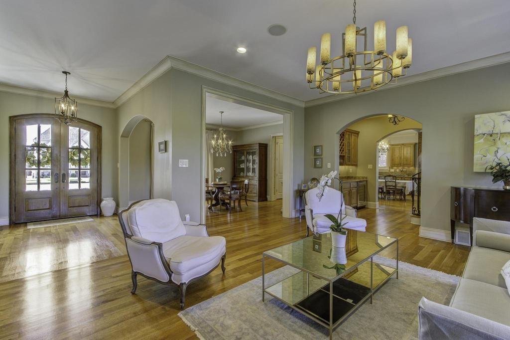 Elegant Enclave Estates Home In Germantown, Tennessee, United States