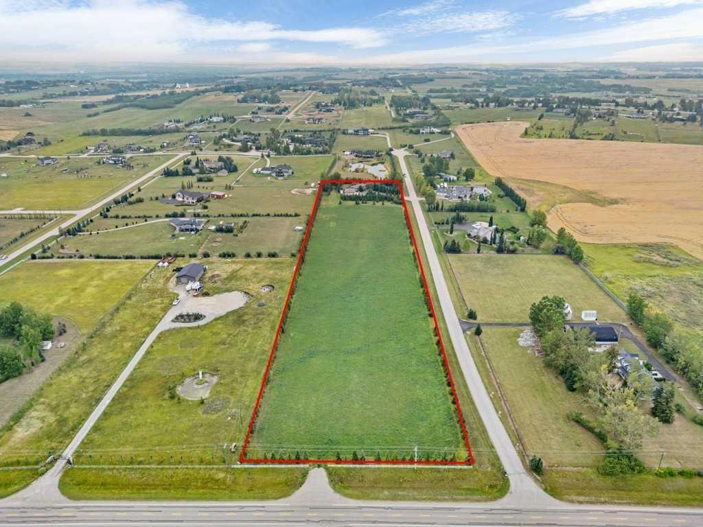 Meticulously Maintained Bungalow On Over Nine In De Winton, Alberta