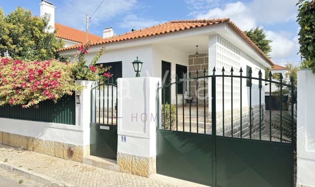 House 3+2 Center Of Cascais. In Cascais, Portugal For Sale (14743588)