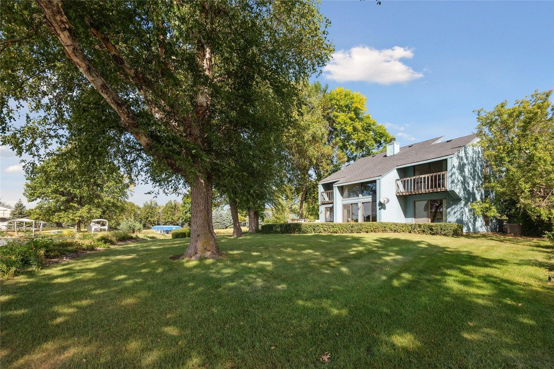 4 Bedrooms Single Family Detached In Panora, Iowa, United States For