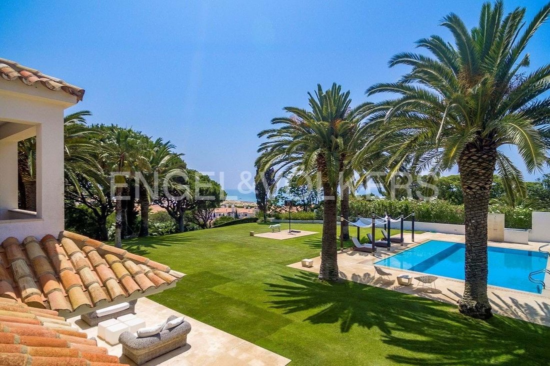 Villa in Vale do Lobo, Almancil, Portugal 2 - 14745186