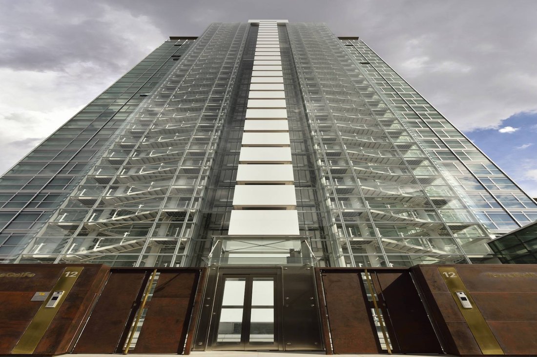 Apartment in Centrale, Milan, Italy 1 - 14369740