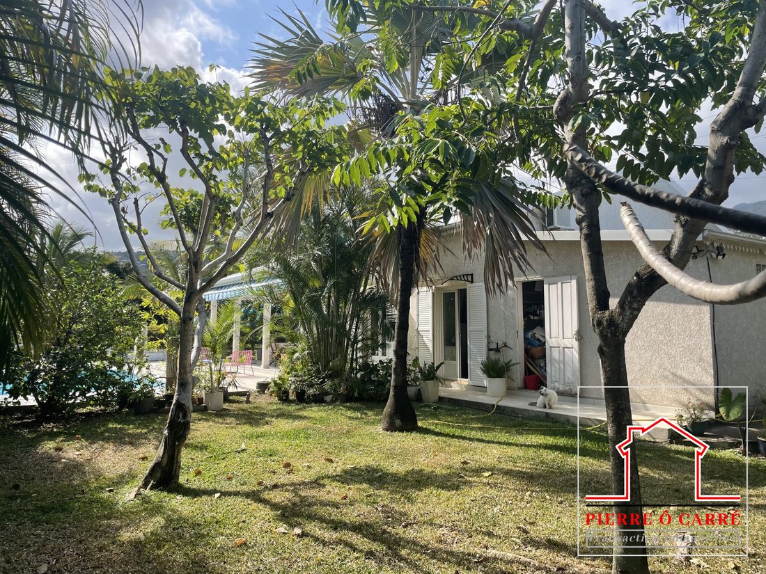 L'étang Salé Ancienne In L'étang Salé, Saint Pierre, Réunion For Sale
