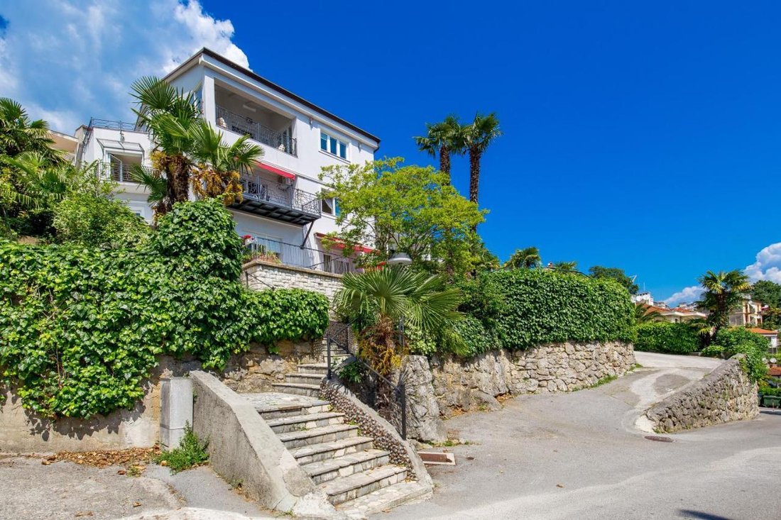 House in Grad Opatija, Primorje-Gorski Kotar County, Croatia 1 - 14746098