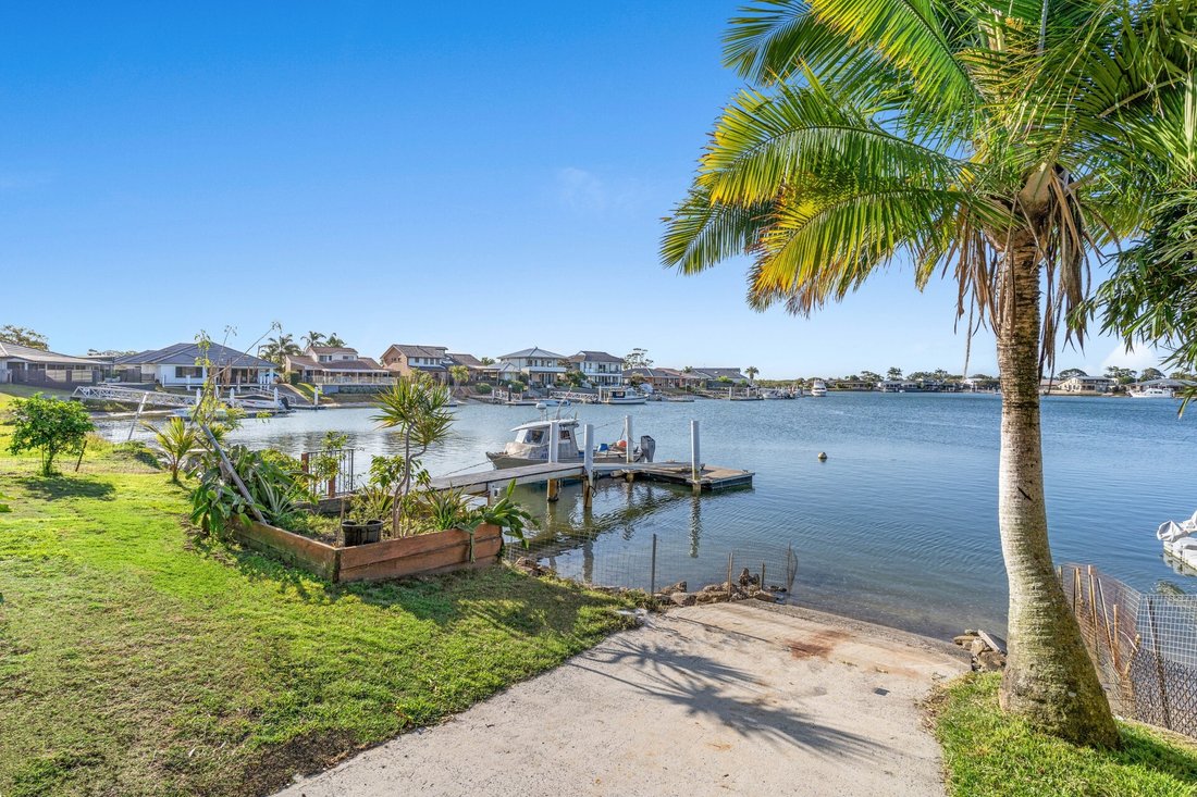 Waterfront Gem Nestled In The Heart Of In Yamba, New South Wales
