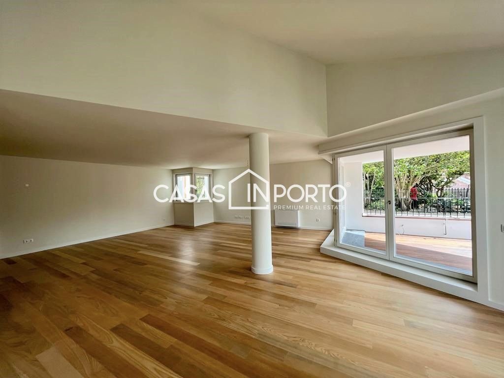 Apartment in Cedofeita, Santo Ildefonso, Se, Miragaia, Sao Nicolau e Vitoria, Porto District, Portugal 4 - 14746128