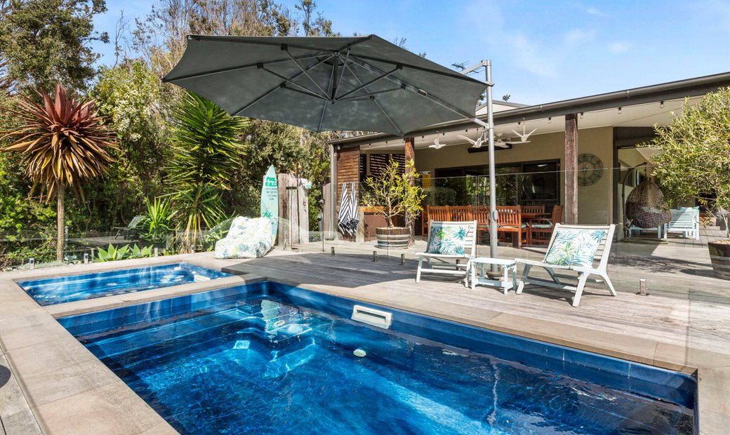 Five Bedroom Beach House In Saint Andrews Beach, Victoria, Australia