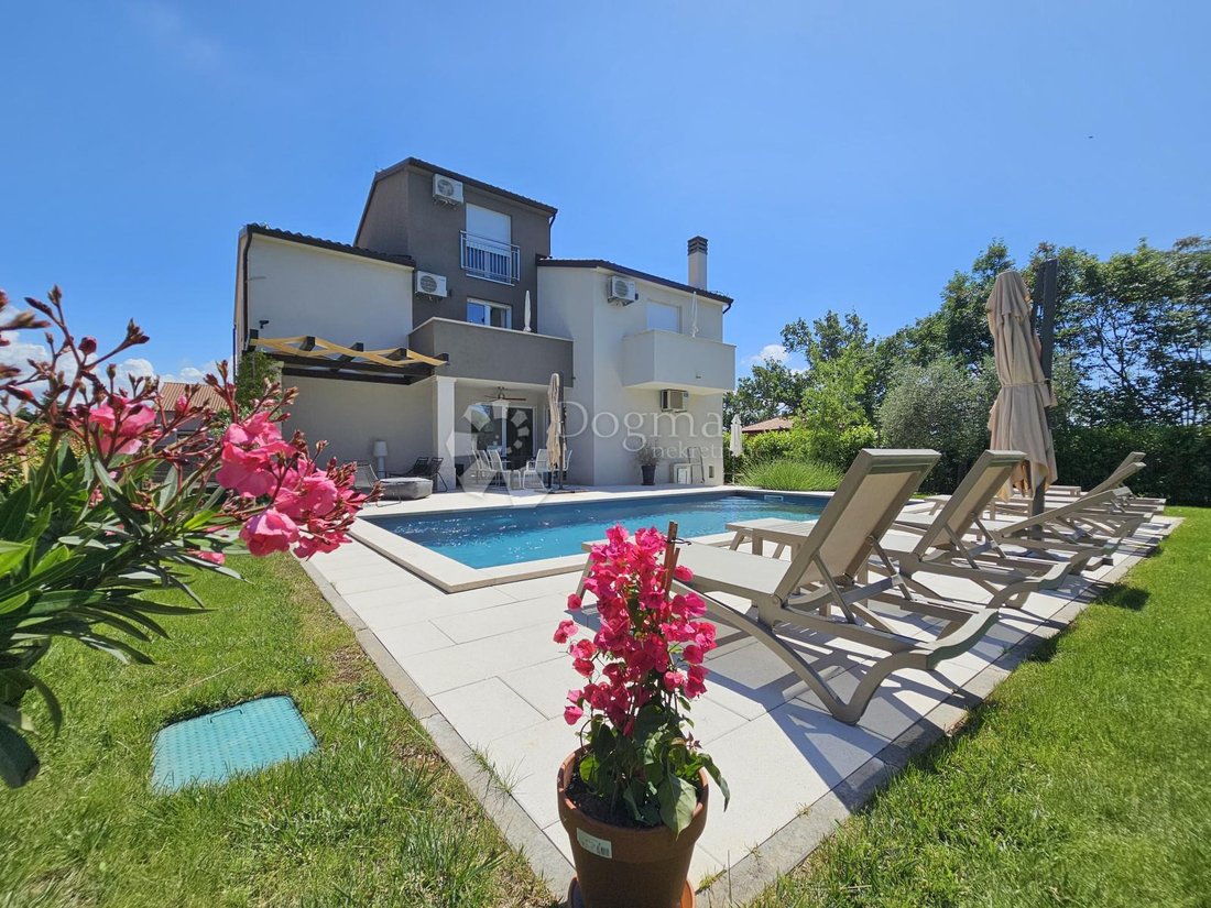 House in Novigrad, Istria County, Croatia 1 - 14746413