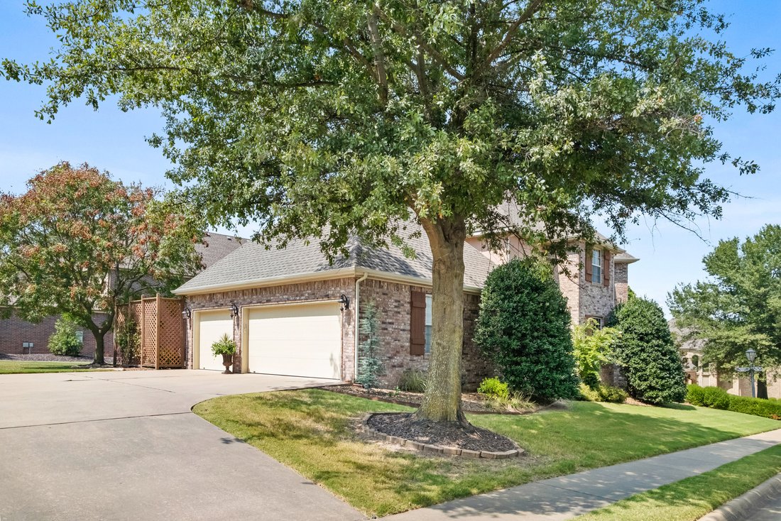 6700 W. Turnberry Ct., Rogers, Ar 72758 In Rogers, Arkansas, United