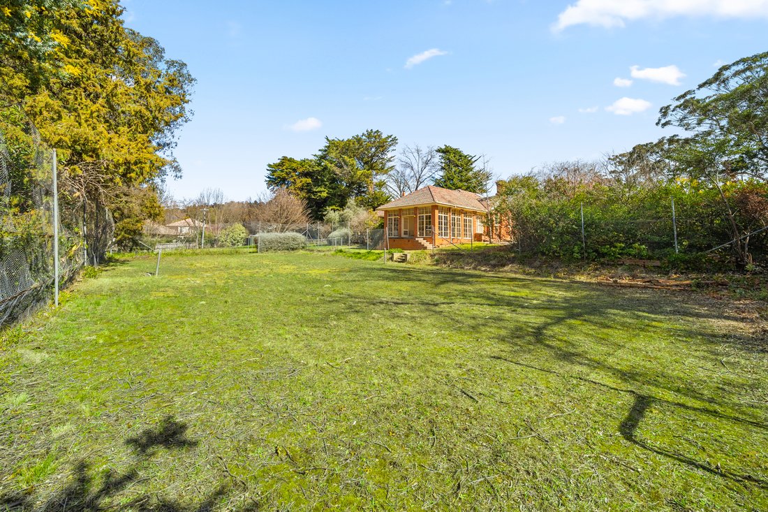 Timeless Elegant Red Brick In Forrest, Australian Capital Territory, Australia For Sale (14748613)
